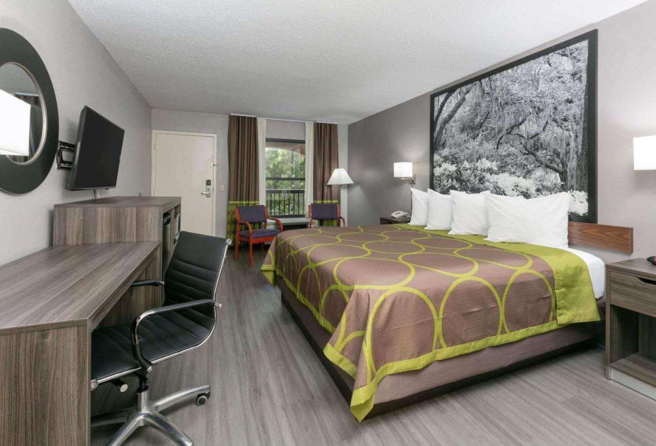 Super 8 By Wyndham Diberville Biloxi Area Exteriör bild