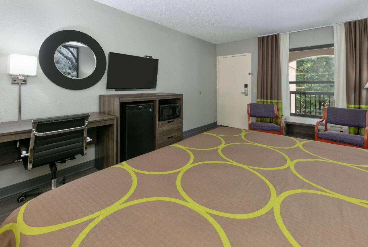 Super 8 By Wyndham Diberville Biloxi Area Exteriör bild